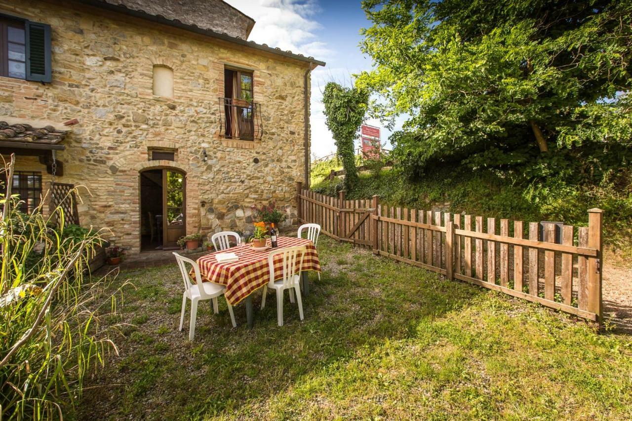 Rustico In Pietra Villa Chianni Exterior photo
