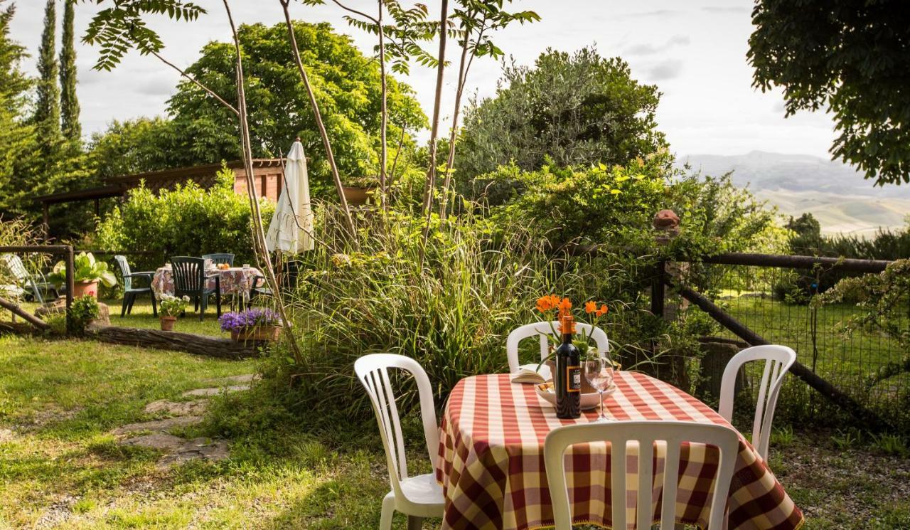Rustico In Pietra Villa Chianni Exterior photo